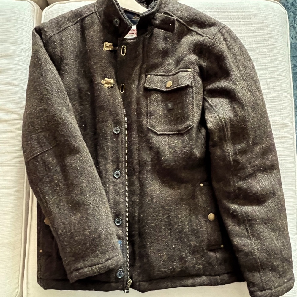 Men’s Roark Harris Tweed Edition wool coat.